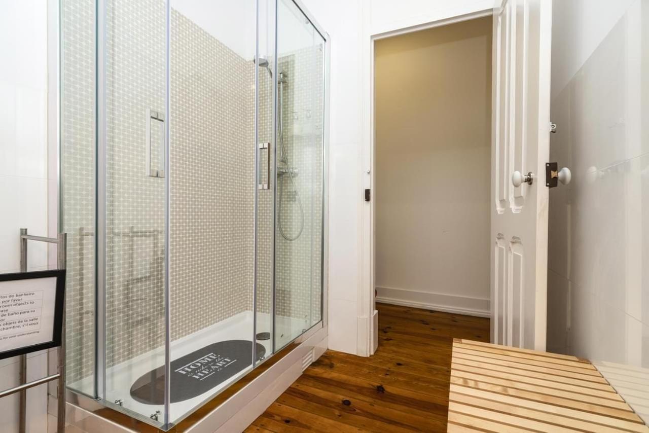 Rustic M2 R1 - Amazing Double Room With Shared Bathroom Lisboa Kültér fotó