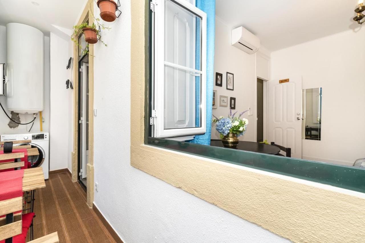 Rustic M2 R1 - Amazing Double Room With Shared Bathroom Lisboa Kültér fotó