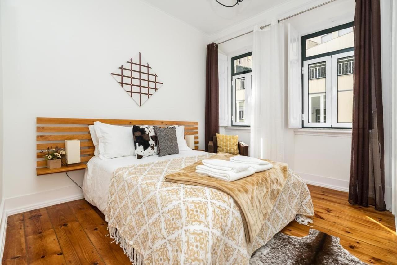 Rustic M2 R1 - Amazing Double Room With Shared Bathroom Lisboa Kültér fotó
